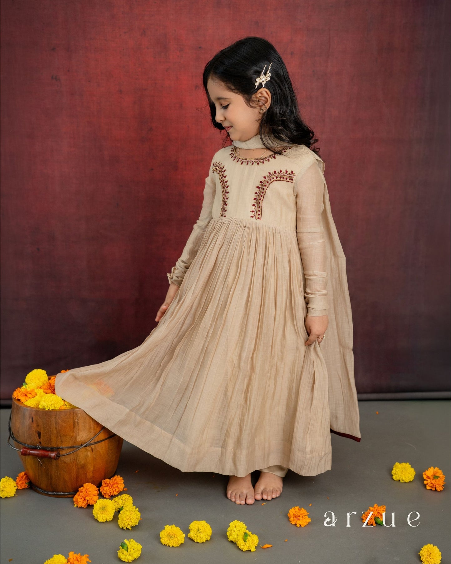 Guldasta Beige Set