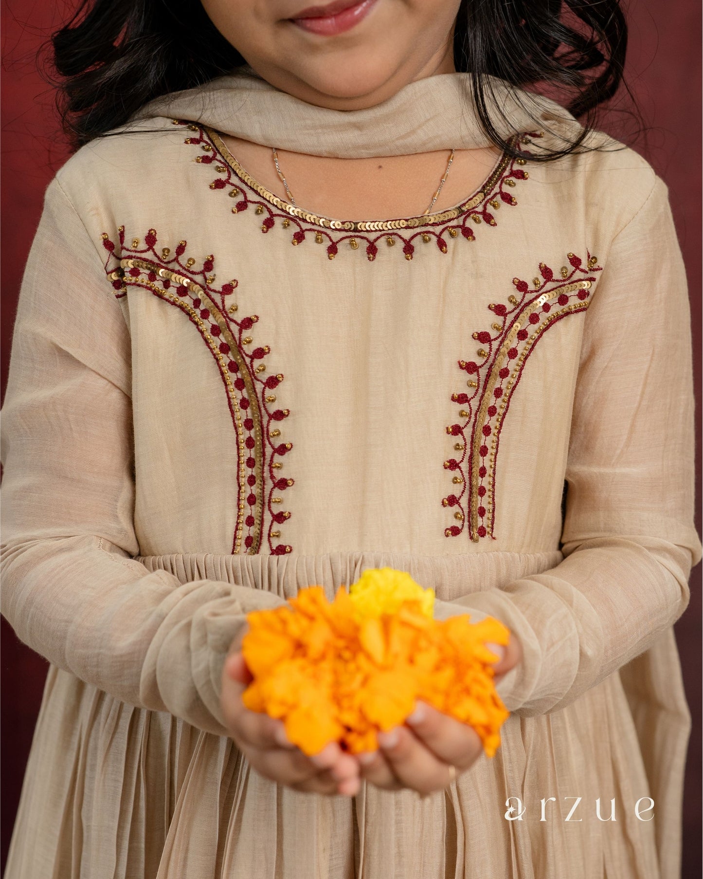 Guldasta Beige Set