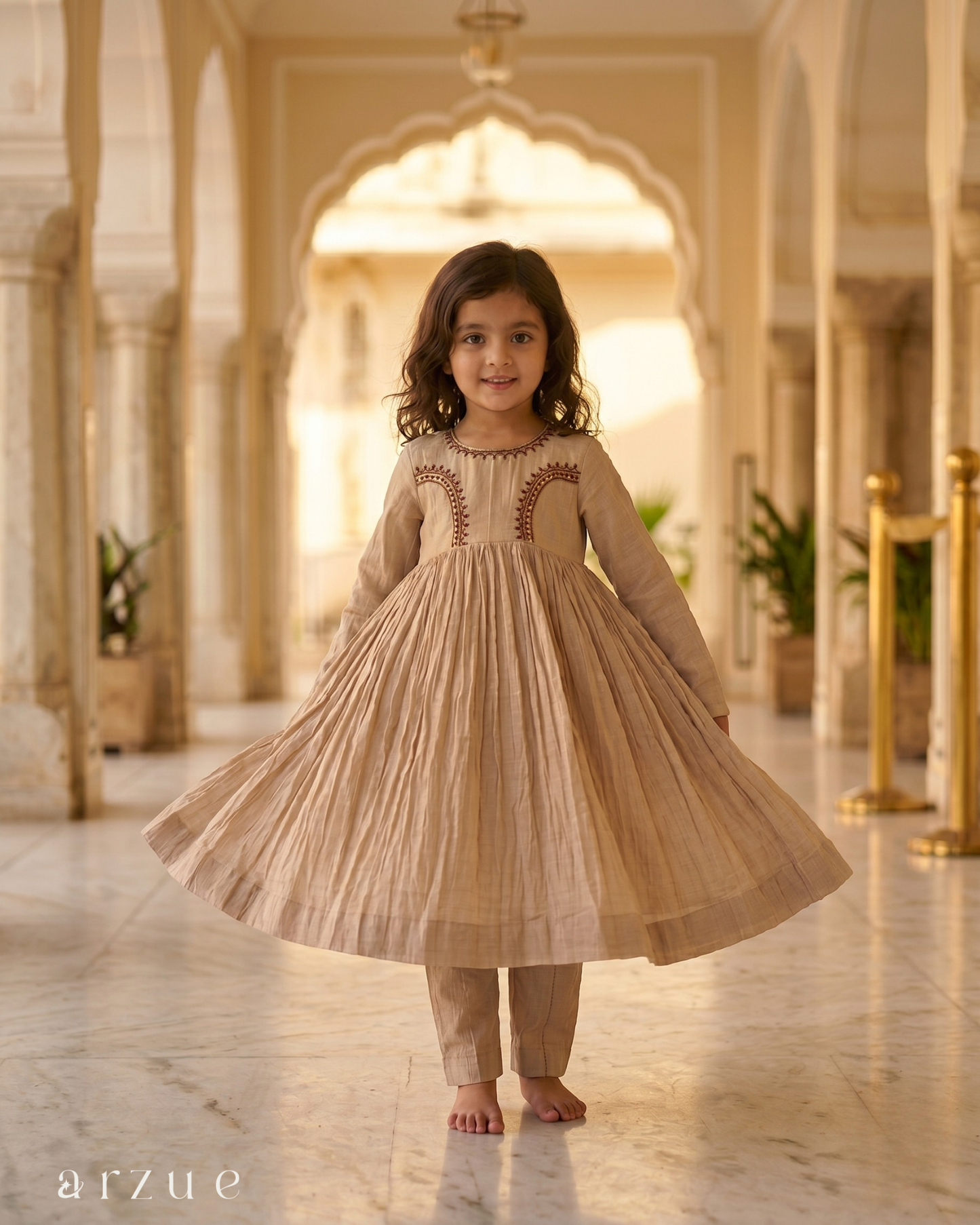 Guldasta Beige Set
